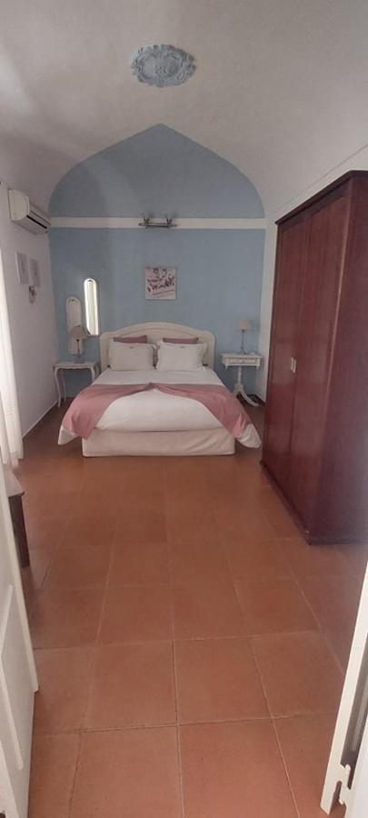 Guesthouse Da Vila Mourao Exterior photo
